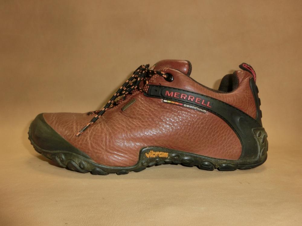 ソール交換（MERRELL）