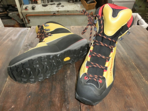 ソール交換（LA SPORTIVA）