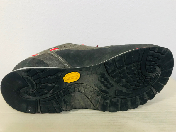 ガルモントドラゴンテイルのソール交換について！Vibram1210