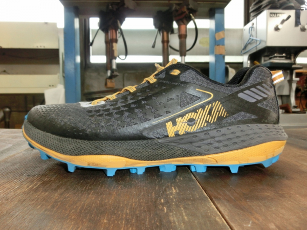 ホカオネオネ（HOKA）トレイルライニングシューズのソール交換について！