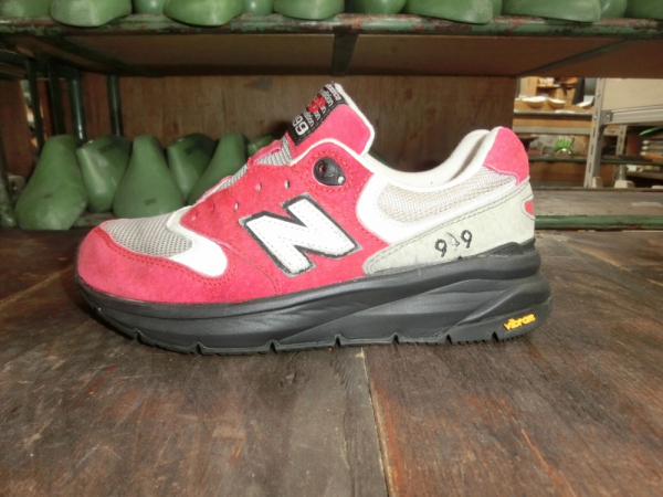 ニューバンス（New Balance）M990をヴィブラム893Cでソール交換！