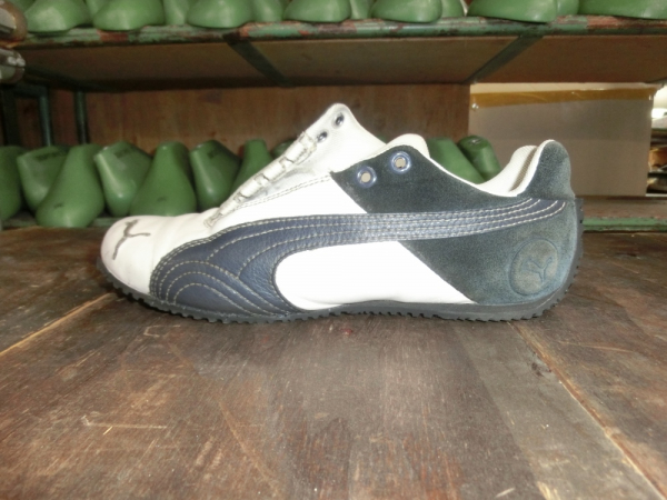 プーマ(PUMA)スニーカーをヴィブラムソールでソール交換!