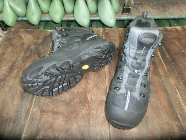 キーン（KEEN）ピッツバーグエナーシックス ソール交換について