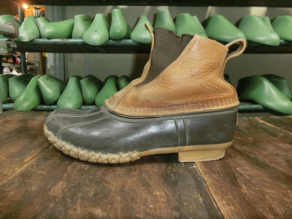 ビーンブーツ踵部補強＆化粧交換について