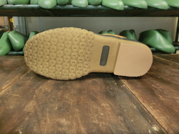 ビーンブーツ踵部補強＆化粧交換について