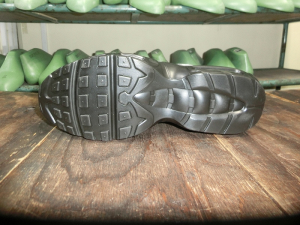 ナイキエアマックス95 ダイナミックフライワイヤー ソール交換について