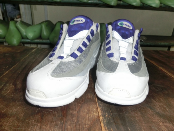 ナイキエマックス95 グレープスネークスキン紫グラデ ソール交換について