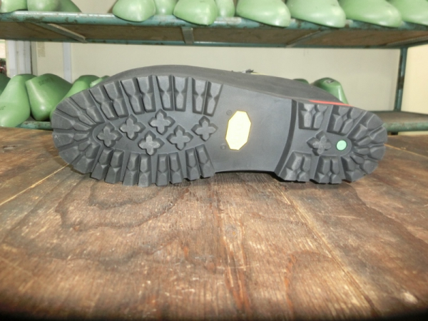 スポルティバ ネパールエボ ソール交換について