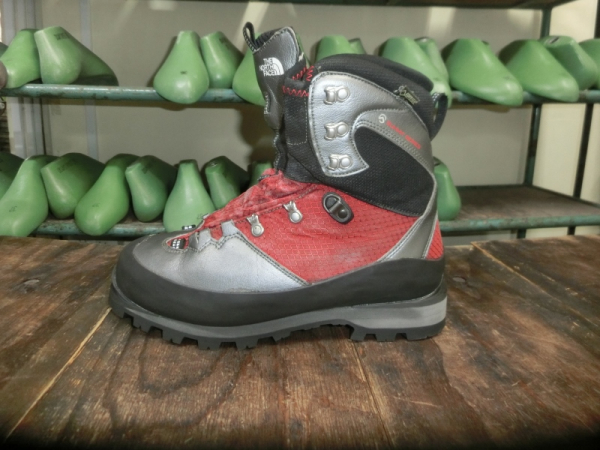 ノースフェイス ヴェルトS6Kグレイシアのソール交換について