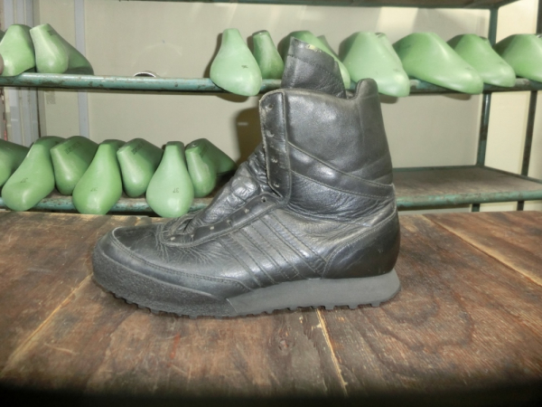 アディダスGSG9アサルトブーツのソール交換について！