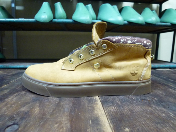 ティンバーランドのスニーカーをヴィブラムソールでソール交換！